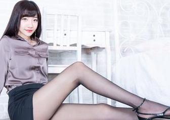 Beautyleg – 这图库里的小嫺旗袍好高清，我差点以为她要出来跟我喝个茶。