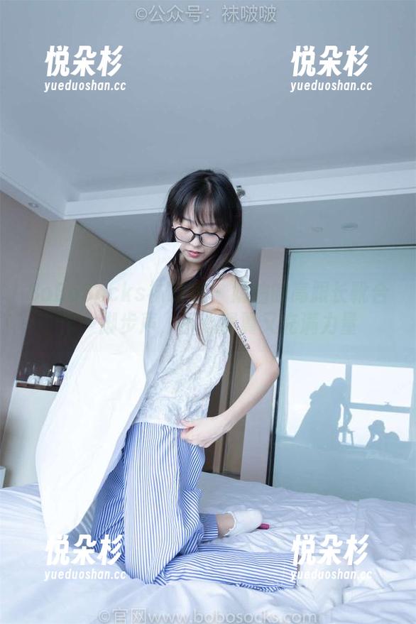 BoBoSocks袜啵啵 - 奶油的高跟长靴合作—脚步声，小心翼翼又充满力量