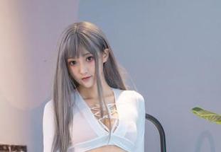图库里藏着什么？Luisa_零纱的浴缸黑丝分享，看了就不想走开！