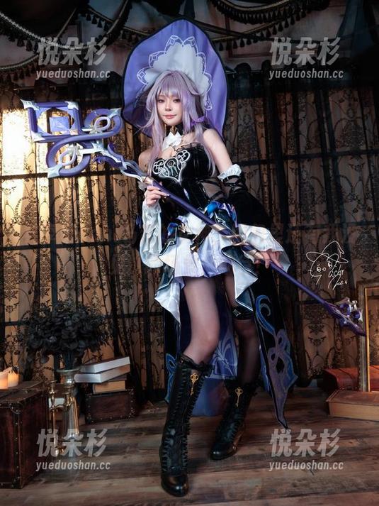 共享Machi马吉的女神，图包里还有我没见过的场景，期待！
