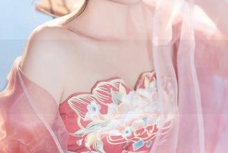 Natsuko夏夏子的夏天，图集里的‘沙滩’画面