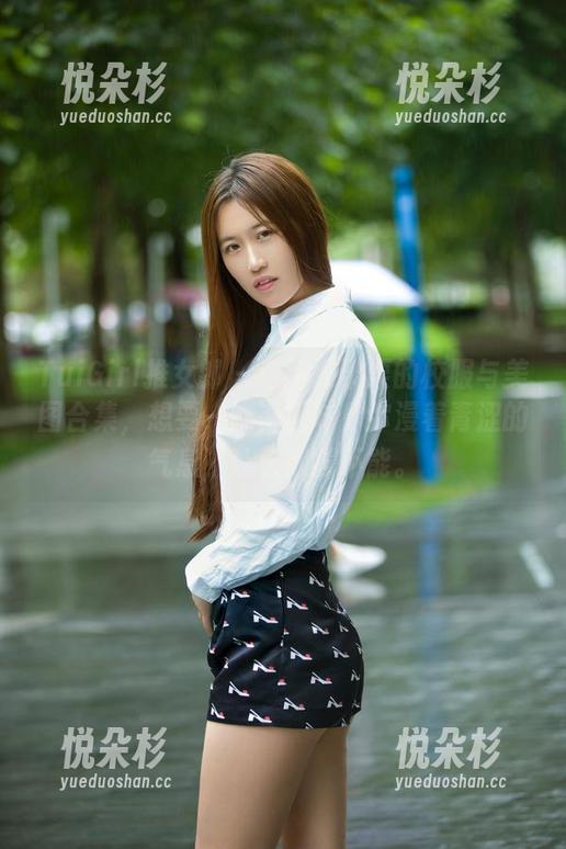 TuiGirl推女郎 - 这版艾栗栗的校服与美图合集，想要一遍遍回味，弥漫着青涩的气息，让人欲罢不能。