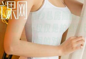 UGirls尤果网 – 婚纱私房照的另一种解读——唐溪若的“我仅仅是拍照而已”与深层哲思间的对话。