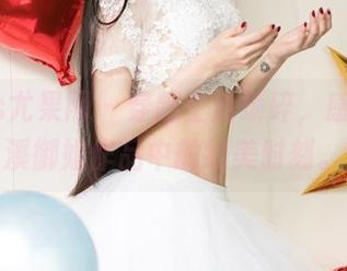 UGirls尤果网 – 穿越生活琐碎，感受陈柳溪御姐作品中的绝美时刻。