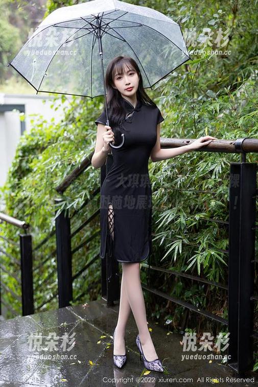 Xiuren秀人网 - 大琪琪Emily，高清裸足作品集——随时随地展现你的“轻盈”！