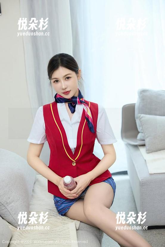 Xiuren秀人网 - 水手服私房图集里的奈汐酱nice，比大海还要深不见底
