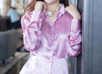 Xiuren秀人网 – 她的兔女郎妆容，小乔babyb的写真原图让我无法自拔。