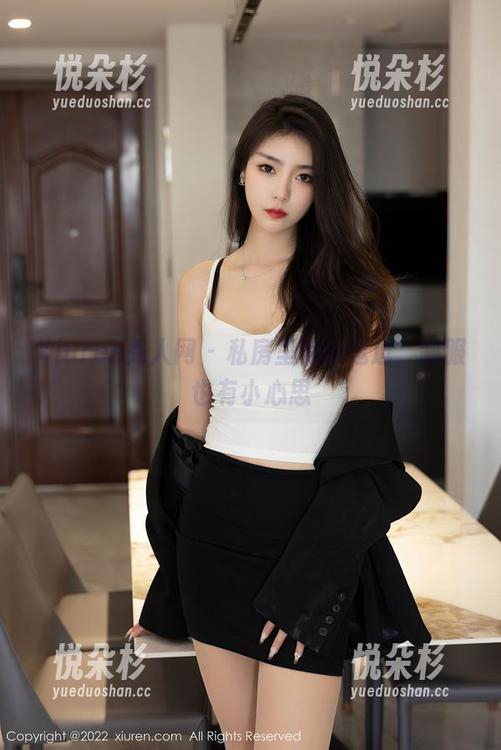 Xiuren秀人网 - 私房里的小逗逗，制服也有小心思