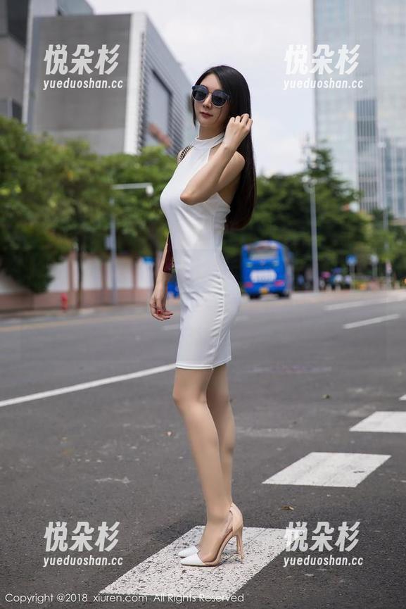Xiuren秀人网 - 果然长腿力量无敌，翟奥奥baby的图包里每个细节都值得暂停关注。