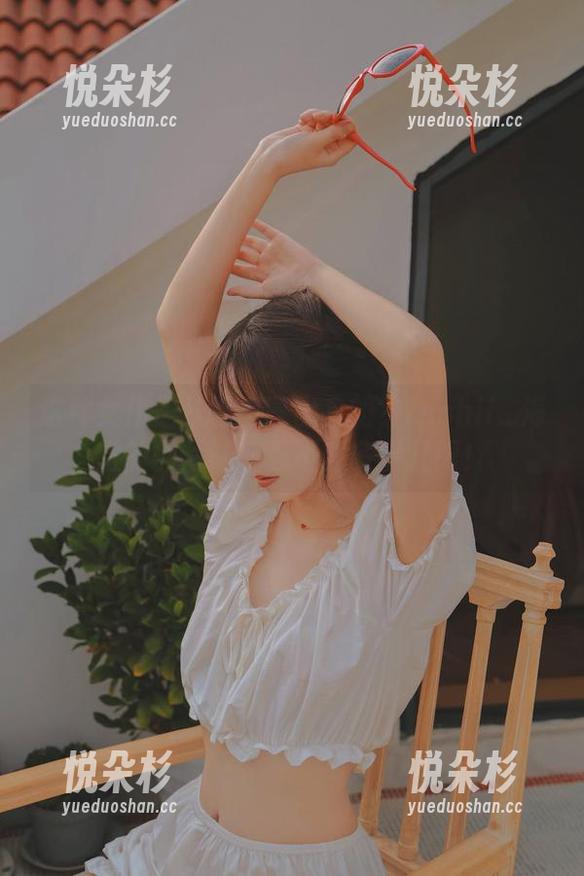 这种女仆是从哪里冒出来的？fushii_海堂的图片让我忍不住多看几眼！