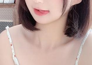 下载nagisa魔物喵的瑜伽全套，用不到多久我应该就能和她一样变得优雅……当然前提是不会受伤！