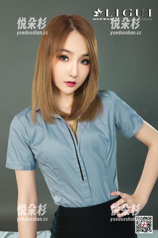 丽柜 - 当纯白遇上轩轩，福利写真怎么还让我喘不过气？
