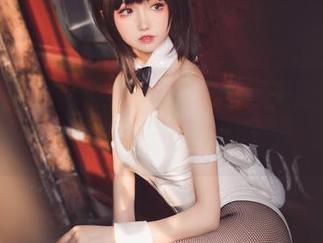 乖乖衣宝的修女装，在线等你来翻图集，小心哦，别被迷倒了。
