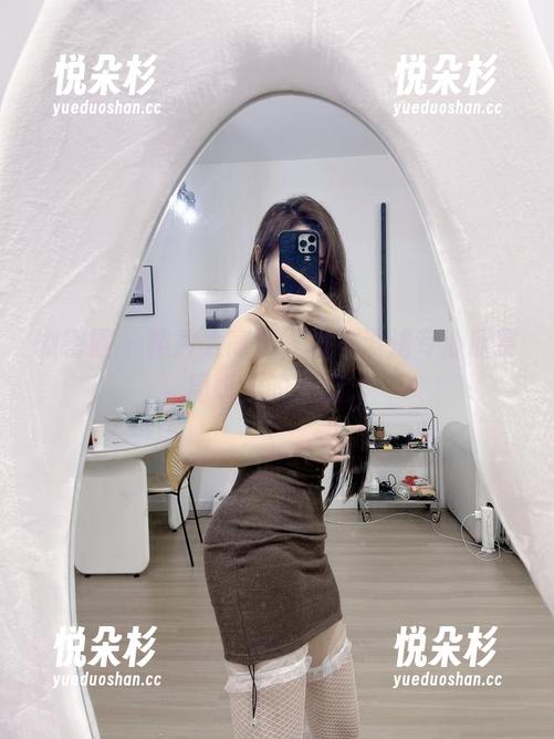 周妍希 微密圈 - 照片太高清,根本没法专心欣赏周妍希的美腿。