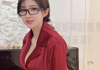 微密圈 – 就这色彩？周妍希的魔鬼黑VS诱惑白，原图体验来袭！