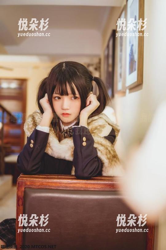 喵糖映画 - 蠢沫沫的居家私房写真：我的沙发比我还舒服！