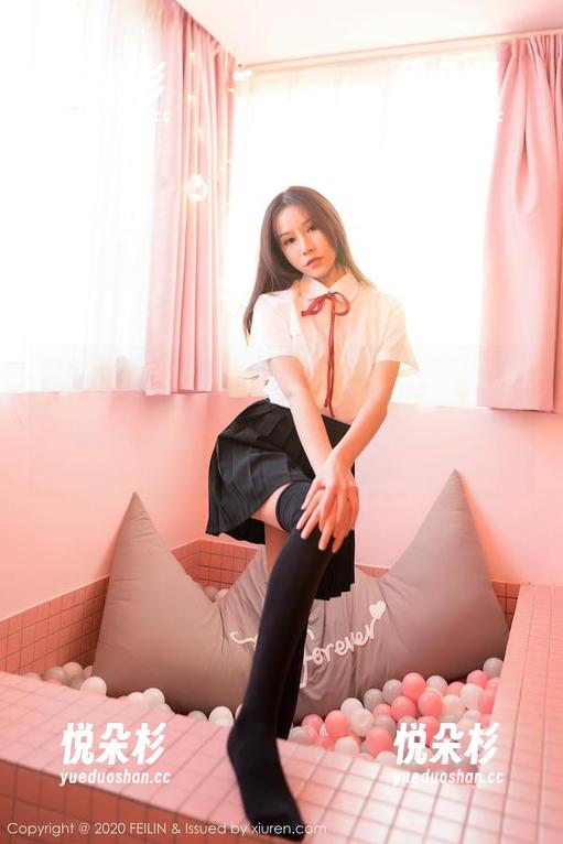 嗲囡囡 - 就想说，Hana妹的清纯写真图册完全打破了我的认知，如果这是清纯，我倒是想长期体验一下...