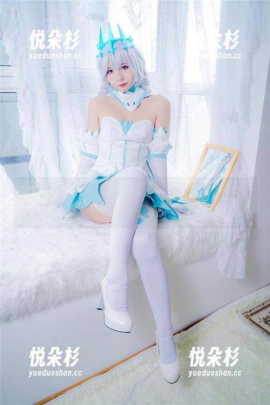 定制的不止是衣服，墨玉M的瑜伽作品让人惊艳