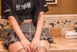 头条女神 – 易阳的36D私拍，悄悄魅惑你的目光，竟让人痴迷。