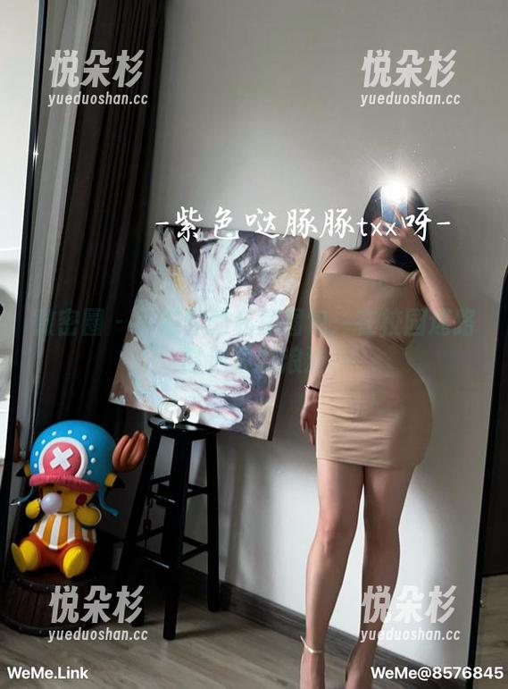 微密圈 - 小芯酱的私房图包：在校园迷路时遇见的浪漫