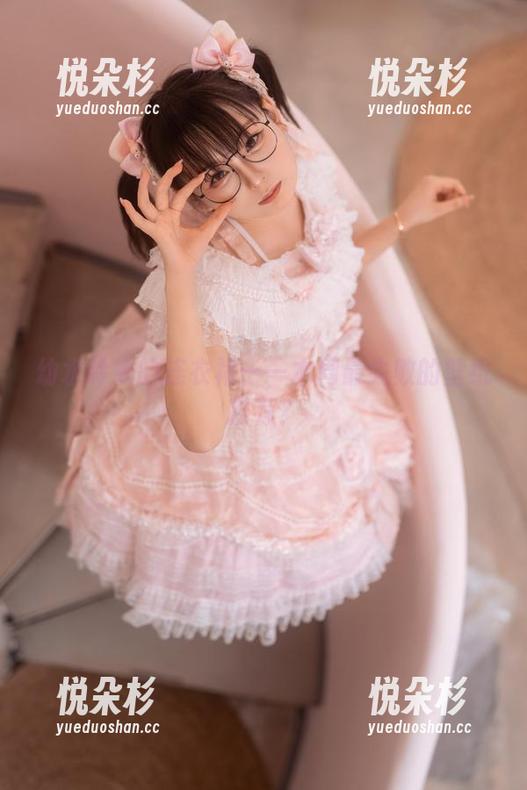 幼水铃衣的连衣裙——本周最失败的壁纸推荐？