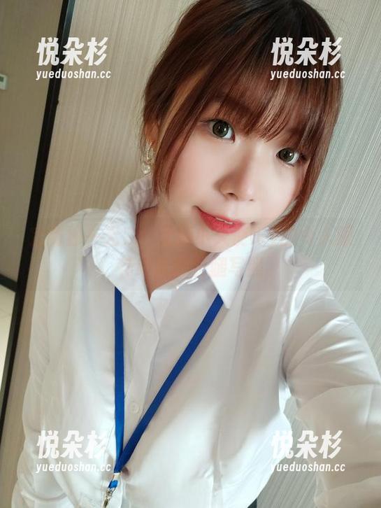 定制独一无二：无颜小天使wy的令人眼花缭乱的长腿写照