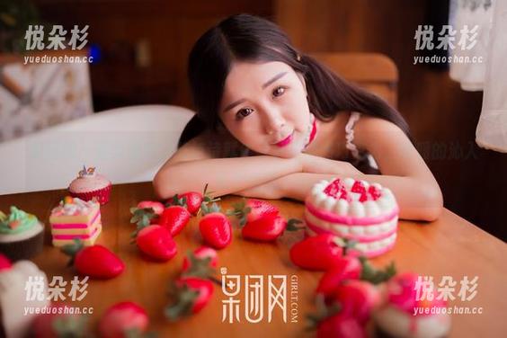 果团网 - 温柔图包，陈诗诗就像冬日里的热巧克力，暖暖的沁入每个角落。