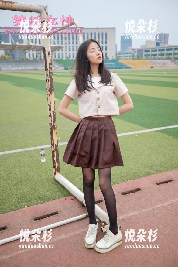 梦丝女神 - 刘诺的粉色原图，唤醒了内心深藏的那点“恼人情绪”。