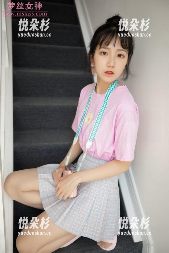 梦丝女神 - 灵唯的电喵女神：浴缸秀气十足，精选中透着一丝挑逗