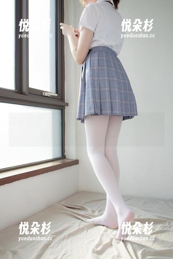 森萝财团 - 小七的“福利”时间：JK学院风写真，真的很纯欲吗？