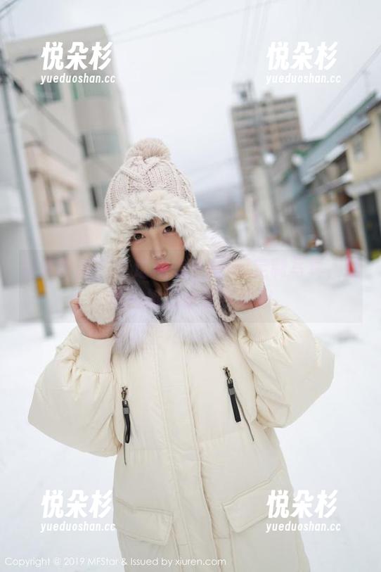 模范学院 - 走过糯美子Mini定制写真，油亮的她好像在呼唤我
