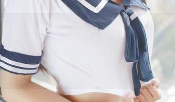 模范学院 – 从网上看到糯美子Mini的居家日常，纸上背后那份普通，高清图片中的细腻让我迷失了。