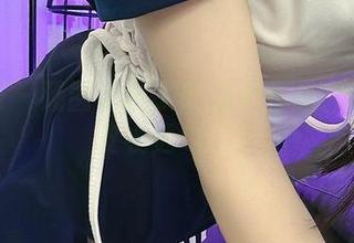 微密圈 – 汤圆可甜了的写真作品：哪一件皮衣更勾人？