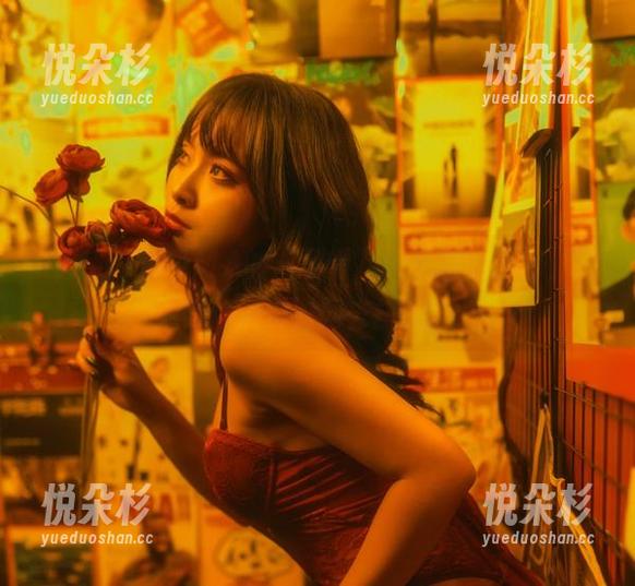 洛璃LoLiSAMA的“剧情”：免费的图包，免得你浪费时间去挑剔。