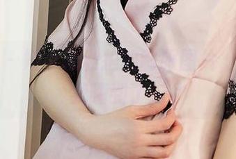 爱尤物 – 妮小妖私拍的制服图片，真是把我嗨到了！