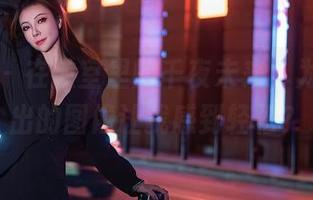 秀人网 – 在教室里的千夜未来，为什么选出的图像让我感到轻松？