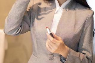 秀人网 – 奈汐酱nice说毛衣也会说话，美图图集中终于听懂了