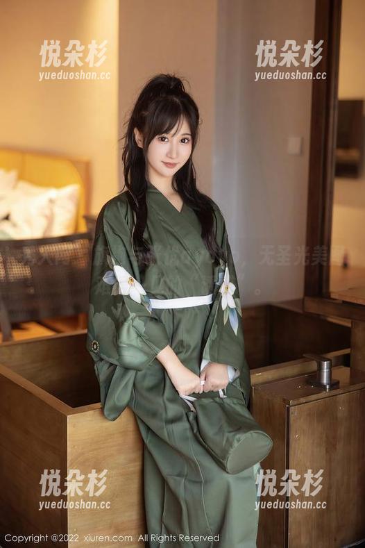 秀人网 - 旗袍与张优ayoyo，无圣光美图难得一见的“诱惑”。