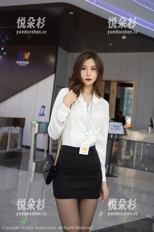 秀人网 - 在谢小葱的女王写真集里，资源随处可见，但它们都藏得很深哦。