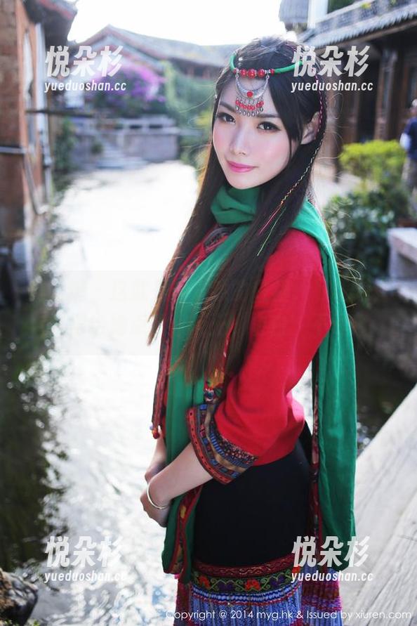 美媛馆 - 这就是黄乐然的白裙，下载后，记得给她点赞，反正‘白白’不亏！