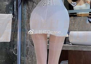 微密圈 – 全套原图送上！脸红Dearie女神的完美撩拨，忐忑…想入非非。