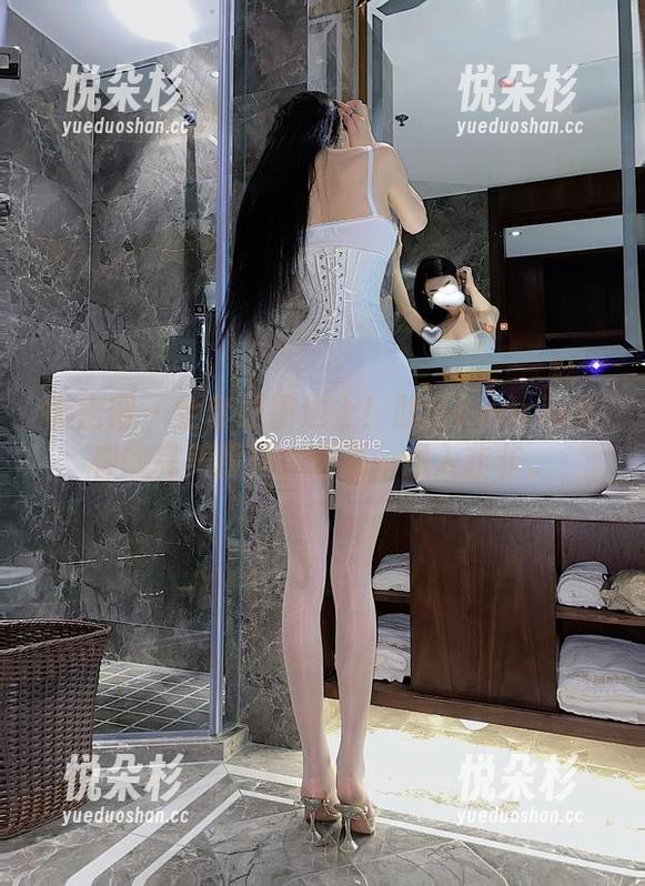 微密圈 - 全套原图送上！脸红Dearie女神的完美撩拨，忐忑…想入非非。