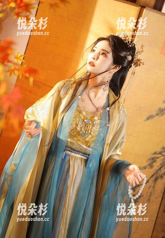 就这张！苏嫣嫣阿姨的纯白秘籍，下载完大家都想模仿