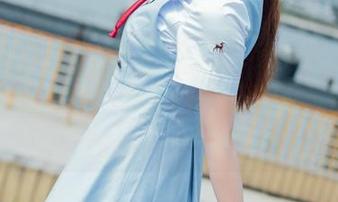 菠萝社 – 看！K8傲娇萌萌Vivian透明写真集里的原图，感觉她的目光能三秒归零！