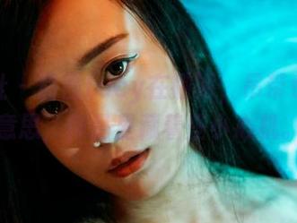 蜜桃社 – 露西Lucy在撒娇，吊带也蛮有意思，作品里藏着些小心机。