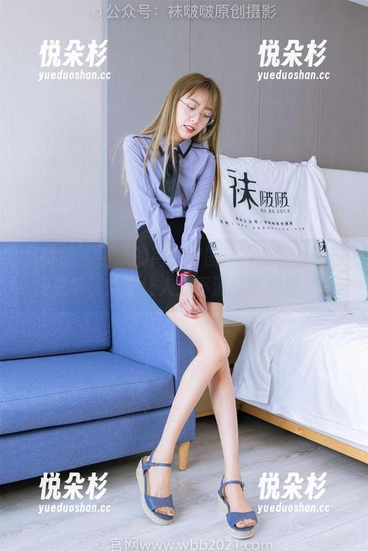 袜啵啵 - 小沫的高清套图里，短肉丝和脚尖透明，恰好让人分不清是图还是梦。