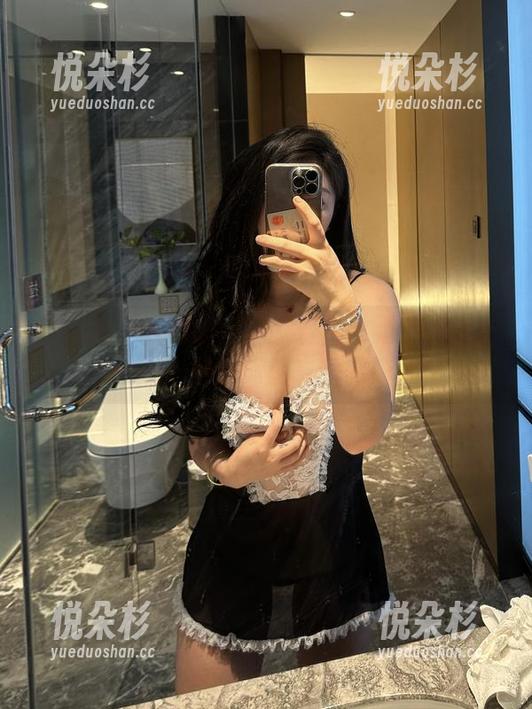 微密圈 - 灼热爱好者：看詹詹如何把日光浴玩成美图攻略！