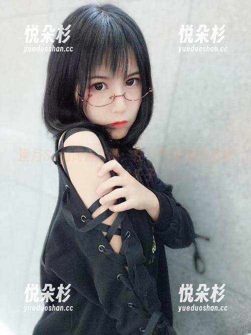 逐月Su的高清尝试：在“Pr时期作品集”里找乐子