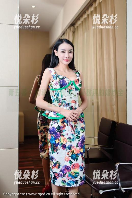 青豆客 - 别说我没提醒，莫雅淇的婚纱全套图片来了！