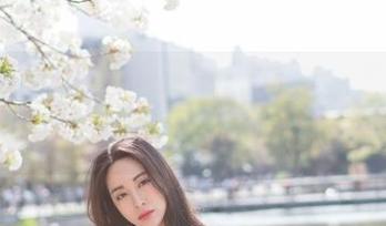 魅妍社 – 陈雅漫VICKY最新红裙写真，图片中的她让我想起了某种果子……奇怪？